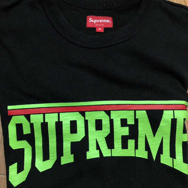 supreme Tシャツ