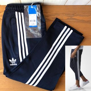 アディダス(adidas)の★タグ付新品★アディダス SST 七分丈クロップドトラックパンツ ネイビー XS(ショートパンツ)