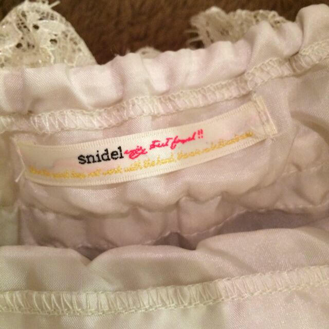 SNIDEL(スナイデル)のスナイデル フリルキャミ＊ レディースのトップス(キャミソール)の商品写真