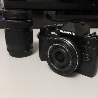 オリンパス(OLYMPUS)のオリンパス OM-D MARKⅢ EZダブルズームキット(デジタル一眼)