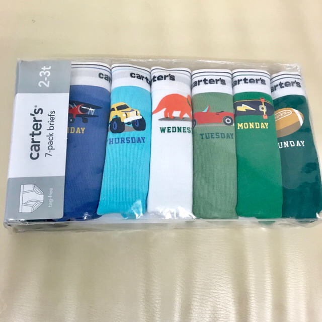 carter's(カーターズ)の《 スポーツ 恐竜 》  カーターズ 男の子 下着 7枚セット ☆ キッズ/ベビー/マタニティのキッズ服男の子用(90cm~)(下着)の商品写真