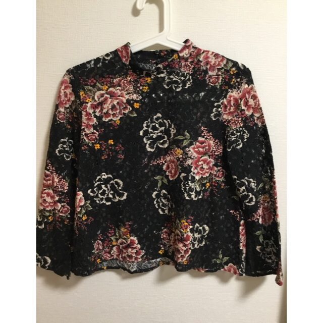 ZARA(ザラ)の美品 ❤︎ ZARA レース 花柄 セットアップ レディースのトップス(カットソー(長袖/七分))の商品写真