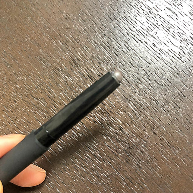 NARS(ナーズ)の【限定色】NARS ベルベットシャドースティック 8268 コスメ/美容のベースメイク/化粧品(アイシャドウ)の商品写真