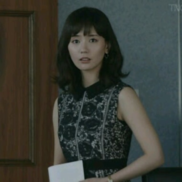 グレースコンチネンタル フラワーケミカルワンピース 中村ゆり着用