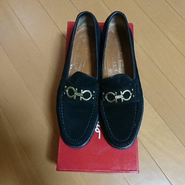 Salvatore Ferragamo 黒モカシン