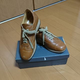 バーバリー(BURBERRY)のBURBERRY キャメルスニーカー(スニーカー)