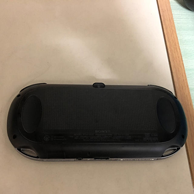 PlayStation vita+16GBメモリ+8GBメモリ+ソフト5個 1