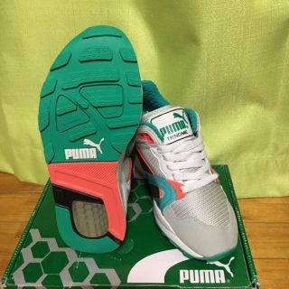 PUMA - 《週末SALE》☆新品【PUMA】TRINOMIC スニーカー23cmの通販 by kako♡V｜プーマならラクマ