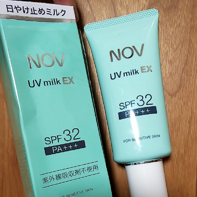 NOV(ノブ)のNOV UV milk EX 日焼け止め コスメ/美容のボディケア(日焼け止め/サンオイル)の商品写真