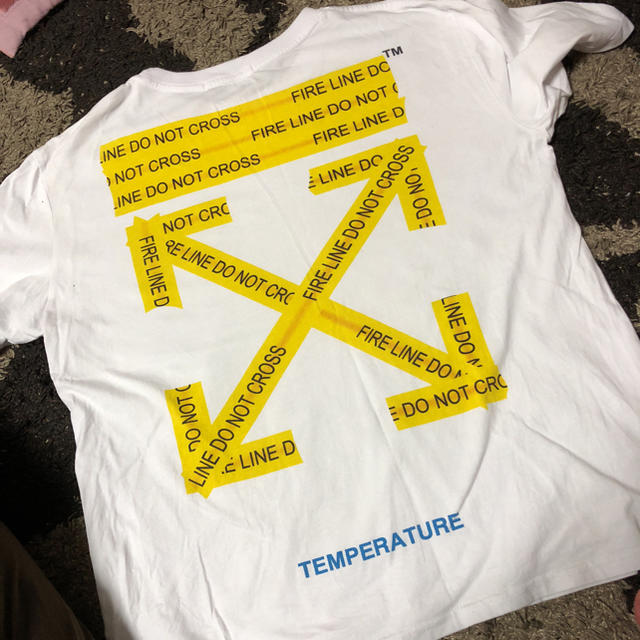 off-white Tシャツ