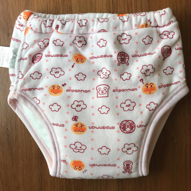 アンパンマン(アンパンマン)の専用★未使用★アンパンマン トレーニングパンツ80 キッズ/ベビー/マタニティのおむつ/トイレ用品(トレーニングパンツ)の商品写真