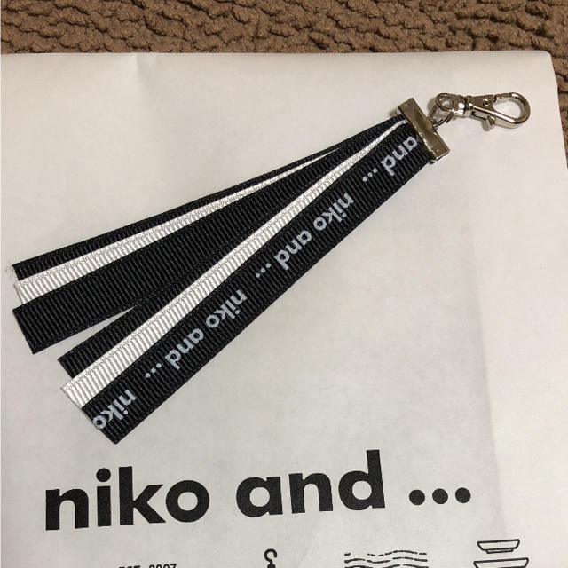 niko and...(ニコアンド)のdaifuku moch×2様専用 キーチャーム ハンドメイドのアクセサリー(キーホルダー/ストラップ)の商品写真