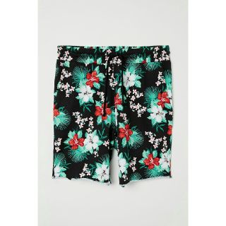 エイチアンドエム(H&M)の☆H＆M/エイチアンドエム フローラル スウェット ハーフパンツ/S☆新品(ショートパンツ)