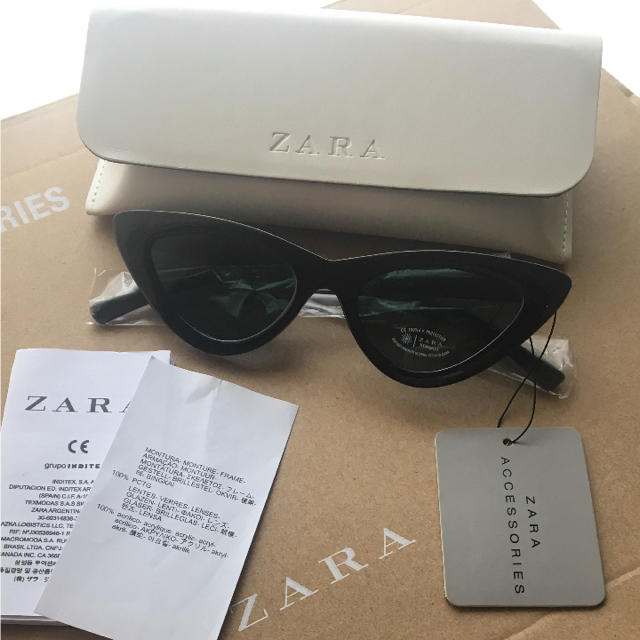 ZARA(ザラ)の完売品 ザラ 黒 ブラック スリムキャッツアイ サングラス モード KBF レディースのファッション小物(サングラス/メガネ)の商品写真