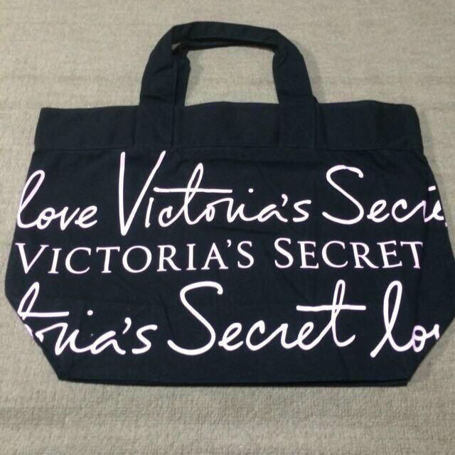 Victoria's Secret(ヴィクトリアズシークレット)のヴィクトリアシークレットトートバッグ レディースのバッグ(トートバッグ)の商品写真