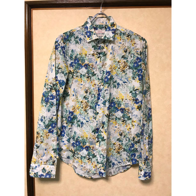 ZARA(ザラ)のZARA  花柄シャツ Mサイズ メンズのトップス(シャツ)の商品写真