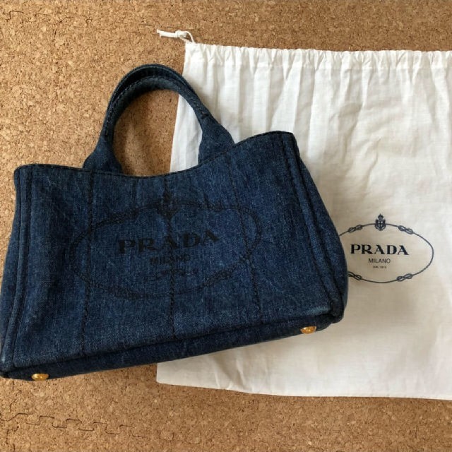 PRADA　カナパ