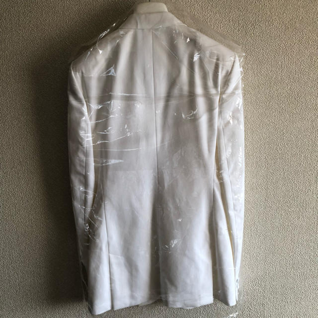 Balenciaga(バレンシアガ)の超激安‼️確実正規品‼️バレンシアガ   テーラードジャケット スーツ 白   レディースのジャケット/アウター(テーラードジャケット)の商品写真