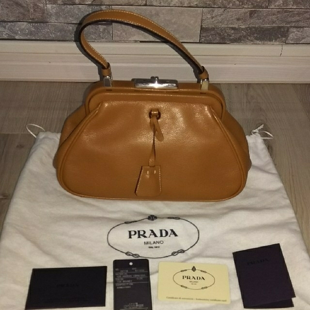 プラダ PRADA ハンドバッグ がま口 レザー 黒