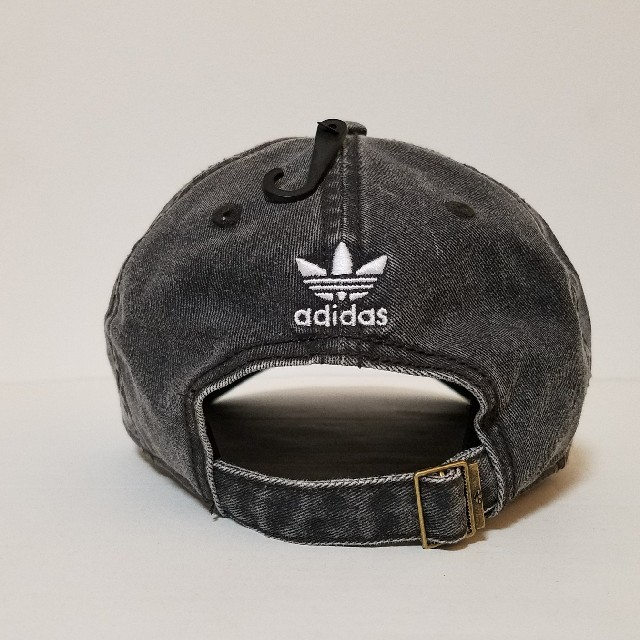 adidas(アディダス)の☆海外限定モデル☆ アディダス ロゴ デニム キャップ レディースの帽子(キャップ)の商品写真