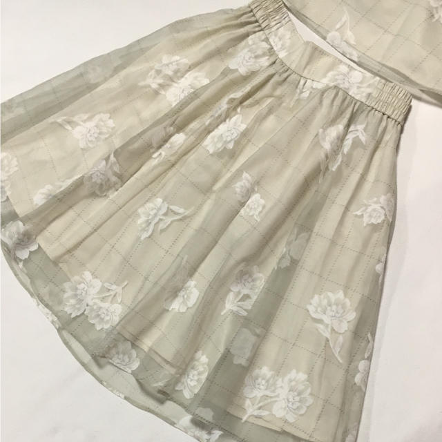 JILL by JILLSTUART(ジルバイジルスチュアート)のジルバイジルスチュアート 花柄 セットアップ レディースのレディース その他(セット/コーデ)の商品写真