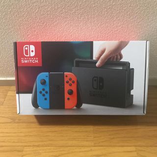 ニンテンドースイッチ(Nintendo Switch)の任天堂switch  ネオンレッド、ブルー超美品(家庭用ゲーム機本体)