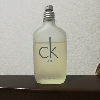 シーケーカルバンクライン(ck Calvin Klein)のカルバンクライン　香水(ユニセックス)