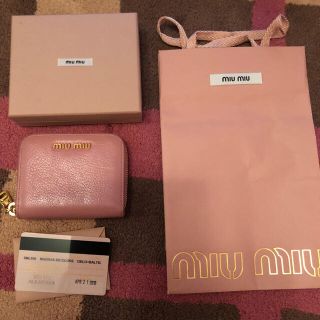 ミュウミュウ(miumiu)の【専用】miumiu マドラス コインケース(コインケース)