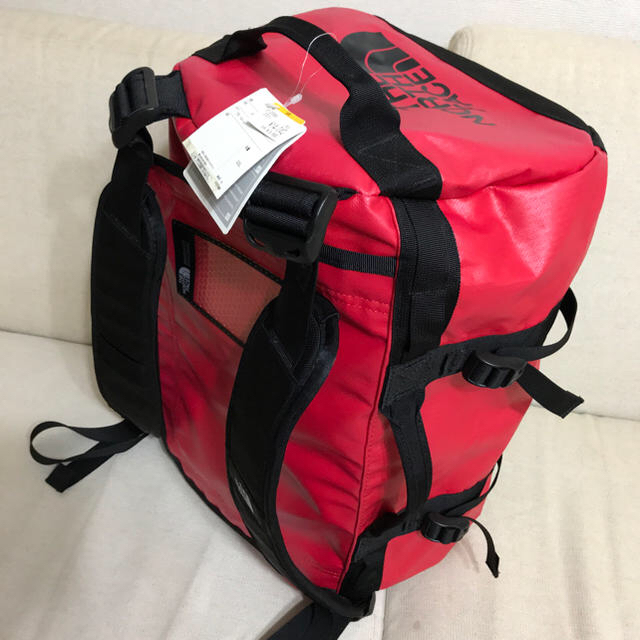 THE NORTH FACE(ザノースフェイス)の新品 💕ノースフェイス  ダッフルバッグ リュック 7月 ロフトで購入✨  メンズのバッグ(ドラムバッグ)の商品写真