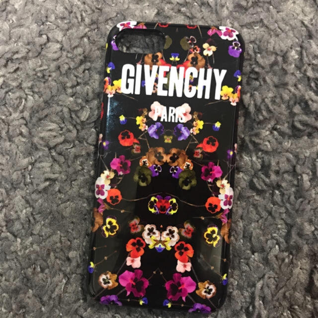 givenchy  iPhone7 ケース