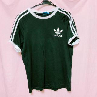 アディダス(adidas)のadidas tシャツ(Tシャツ(半袖/袖なし))