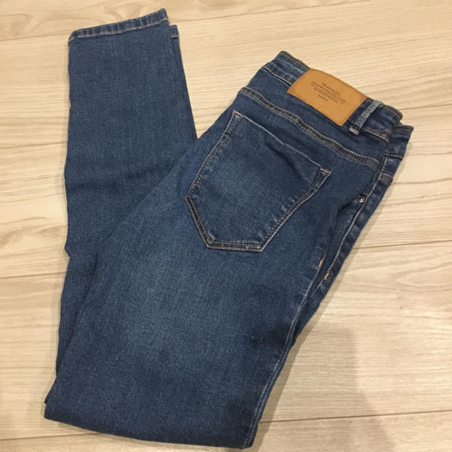 ZARA(ザラ)のZARA スキニージーンズ レディースのパンツ(デニム/ジーンズ)の商品写真