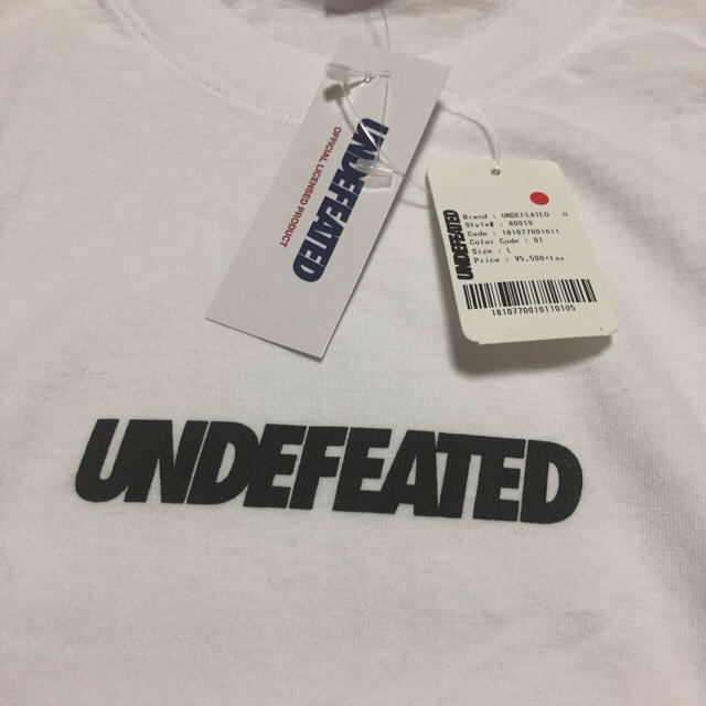 UNDEFEATED(アンディフィーテッド)の【定価以下】undefeated ロゴ tシャツ L メンズのトップス(Tシャツ/カットソー(半袖/袖なし))の商品写真