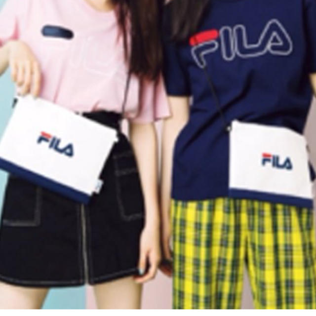 FILA(フィラ)のFILA　ロゴサコッシュ レディースのファッション小物(ポーチ)の商品写真