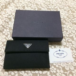 プラダ(PRADA)の超美品プラダ/人気のブラック三つ折り財布(折り財布)