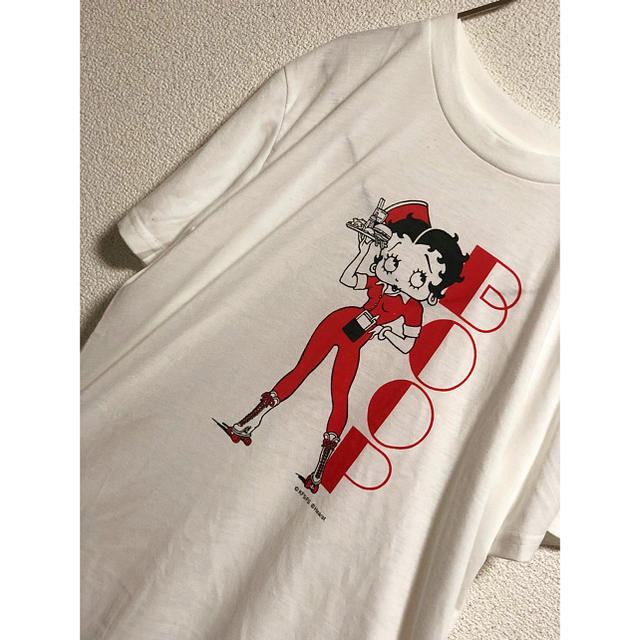 【新品未使用】ベティ BETTYBOOP Tシャツ 白 白T キャラクター レディースのトップス(Tシャツ(半袖/袖なし))の商品写真