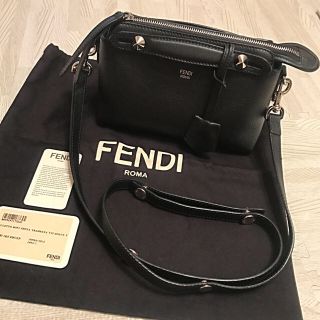 フェンディ(FENDI)の【saaa0525様ご専用】フェンディ ミニバイザウェイ 黒 中古(ショルダーバッグ)