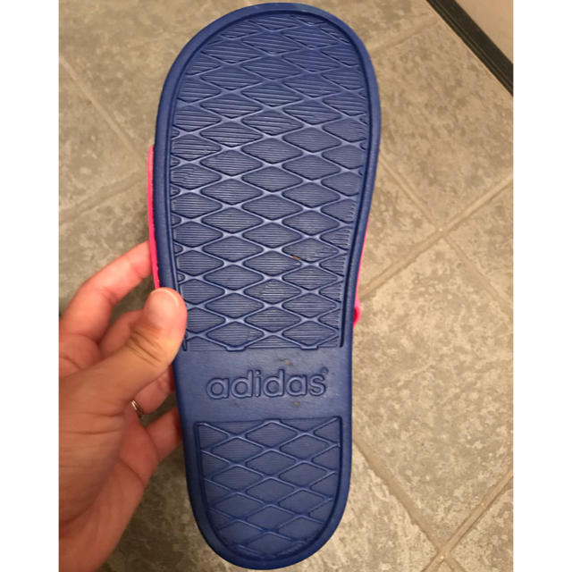 adidas(アディダス)のアディダス  サンダル  アディレッタ レディースの靴/シューズ(サンダル)の商品写真