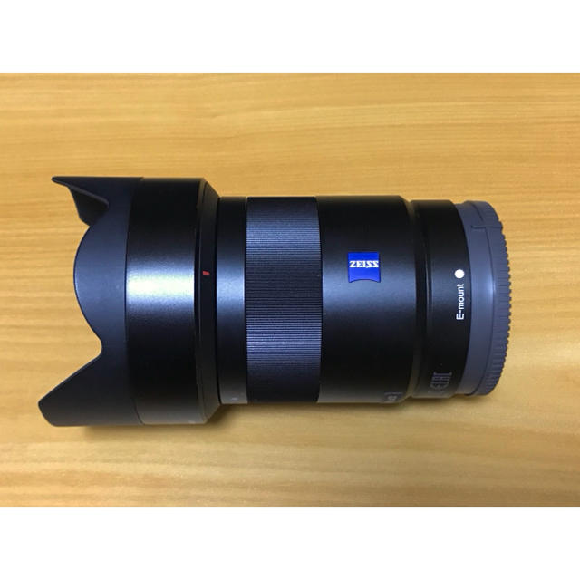 SONY(ソニー)のSonnar T* FE 55mm F1.8 ZA SEL55F18Z スマホ/家電/カメラのカメラ(レンズ(単焦点))の商品写真