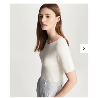 ユニクロ(UNIQLO)の☆UNIQLO☆3Dコットンクルーネックセーター/半袖(ニット/セーター)