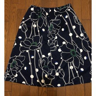 マッキントッシュフィロソフィー(MACKINTOSH PHILOSOPHY)のU様専用❣️マッキントッシュフィロソフィー 花柄スカート(ひざ丈スカート)