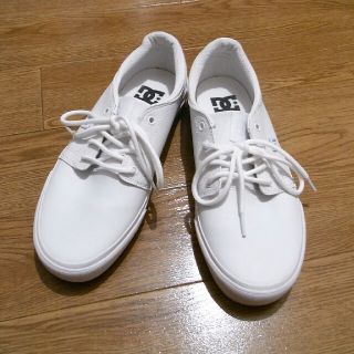 ディーシーシューズ(DC SHOES)のワリン様専用☆超美品★DC白スニーカー トレースSE SN 24.5～25(スニーカー)