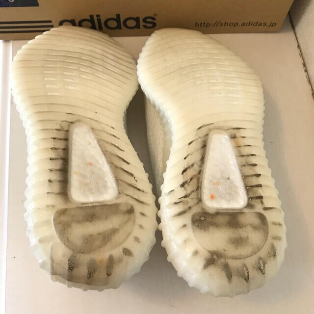 adidas(アディダス)のYeezy boost 350 V2 cream white CP9654 白 メンズの靴/シューズ(スニーカー)の商品写真