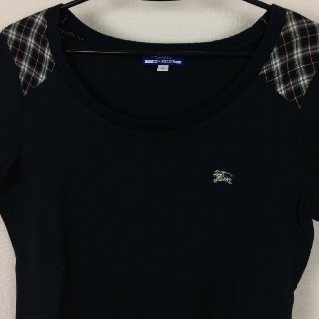 BURBERRY BLUE LABEL(バーバリーブルーレーベル)の美品 BURBERRY BLUE LABEL 半袖Tシャツ ブラック サイズ38 レディースのトップス(Tシャツ(半袖/袖なし))の商品写真