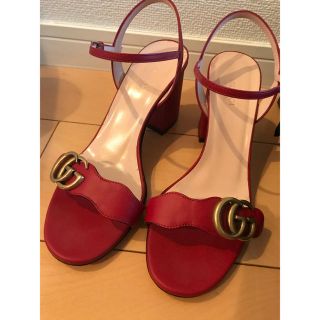 グッチ(Gucci)のGUCCIレザーミッドヒールサンダル美品(サンダル)