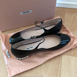 ミュウミュウ(miumiu)の新品❤️ miumiu ビジュー付きシューズ 38(ハイヒール/パンプス)