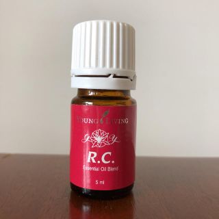 ヤングリヴィング R.C エッセンシャルオイル 5ml 新品未開封(エッセンシャルオイル（精油）)