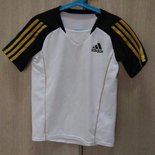 アディダス(adidas)のadidas　Ｔシャツ　120(Tシャツ/カットソー)