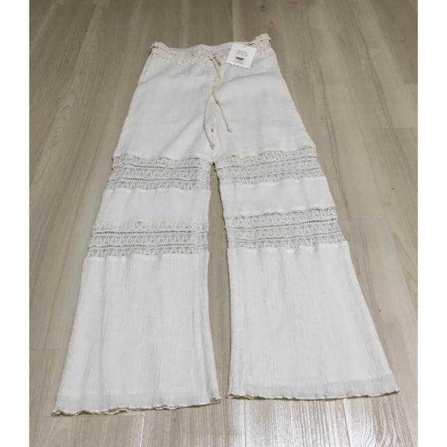 TODAYFUL(トゥデイフル)のtodayful Crepe Lace Pants クレープレースパンツ レディースのパンツ(カジュアルパンツ)の商品写真