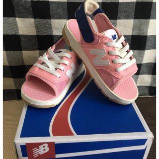 ニューバランス(New Balance)の♡SNM様♡専用！！【新品】ニューバランス キッズサンダル（ピンク:17㎝）(サンダル)